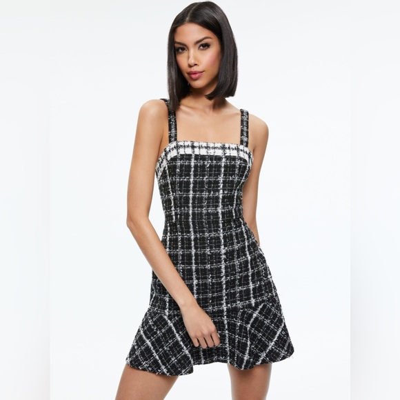 NWT Alice + Olivia Kaidra Tweed Mini Dress - Size 4 - Picture 1 of 10
